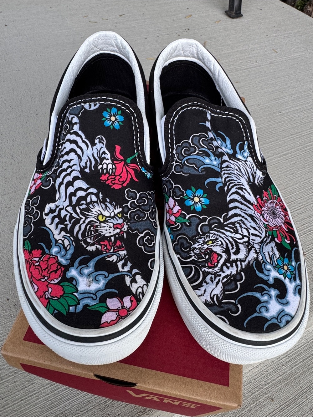 Vans Black Slip-On Sneakers with White Tiger & Floral Print